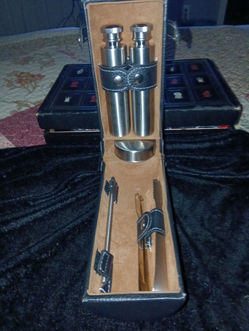 VHTF VERY RARE Brand New Scarface Portable Bar Set - Picture 10 of 16